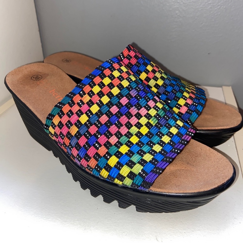 Bernie Mev Women’s Multi Rainbow Stretch Woven Slide Sandals Sz 36 US 5.5